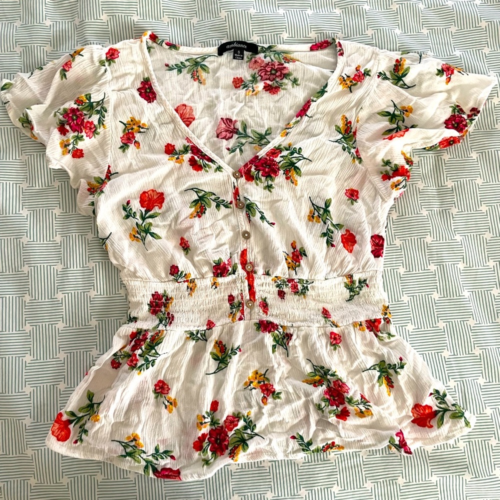 Cute white/pink floral summer top